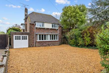 3 Bedroom Detached, Littlehampton Road, Worthing