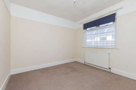 Keymer Crescent, Goring-By-Sea, Image 10