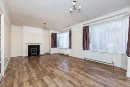 Keymer Crescent, Goring-By-Sea, Image 2