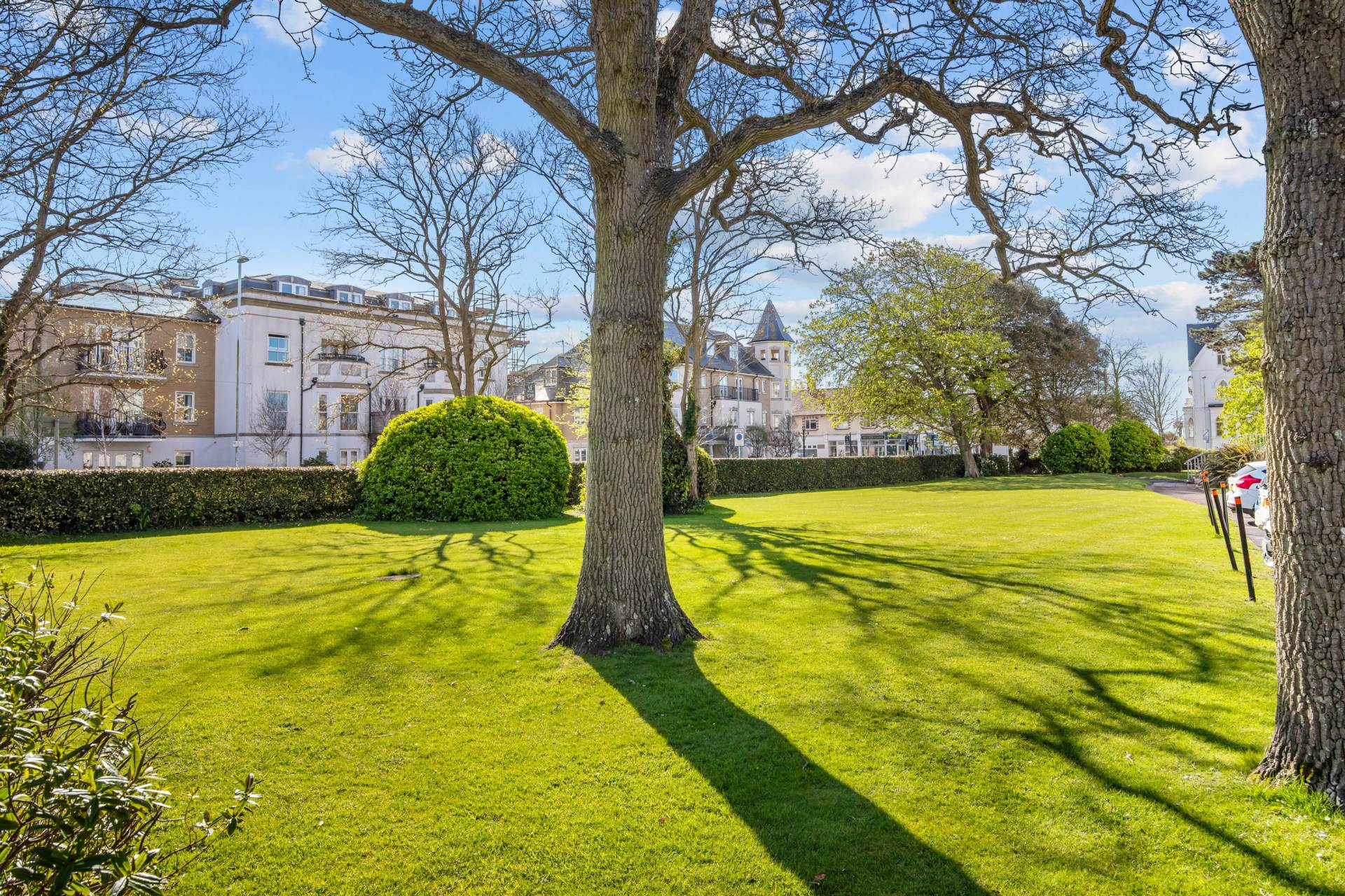 Manor Lea, Boundary Road, Image 9