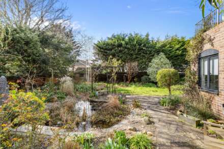 Grand Avenue, Worthing, Image 19