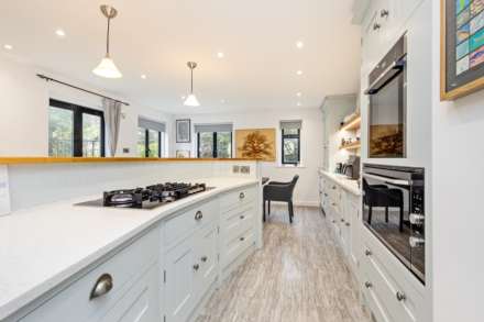 Grand Avenue, Worthing, Image 2