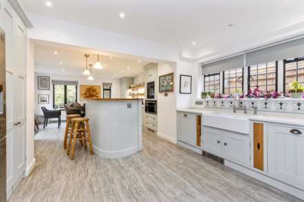 Grand Avenue, Worthing, Image 3