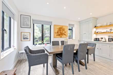 Grand Avenue, Worthing, Image 4