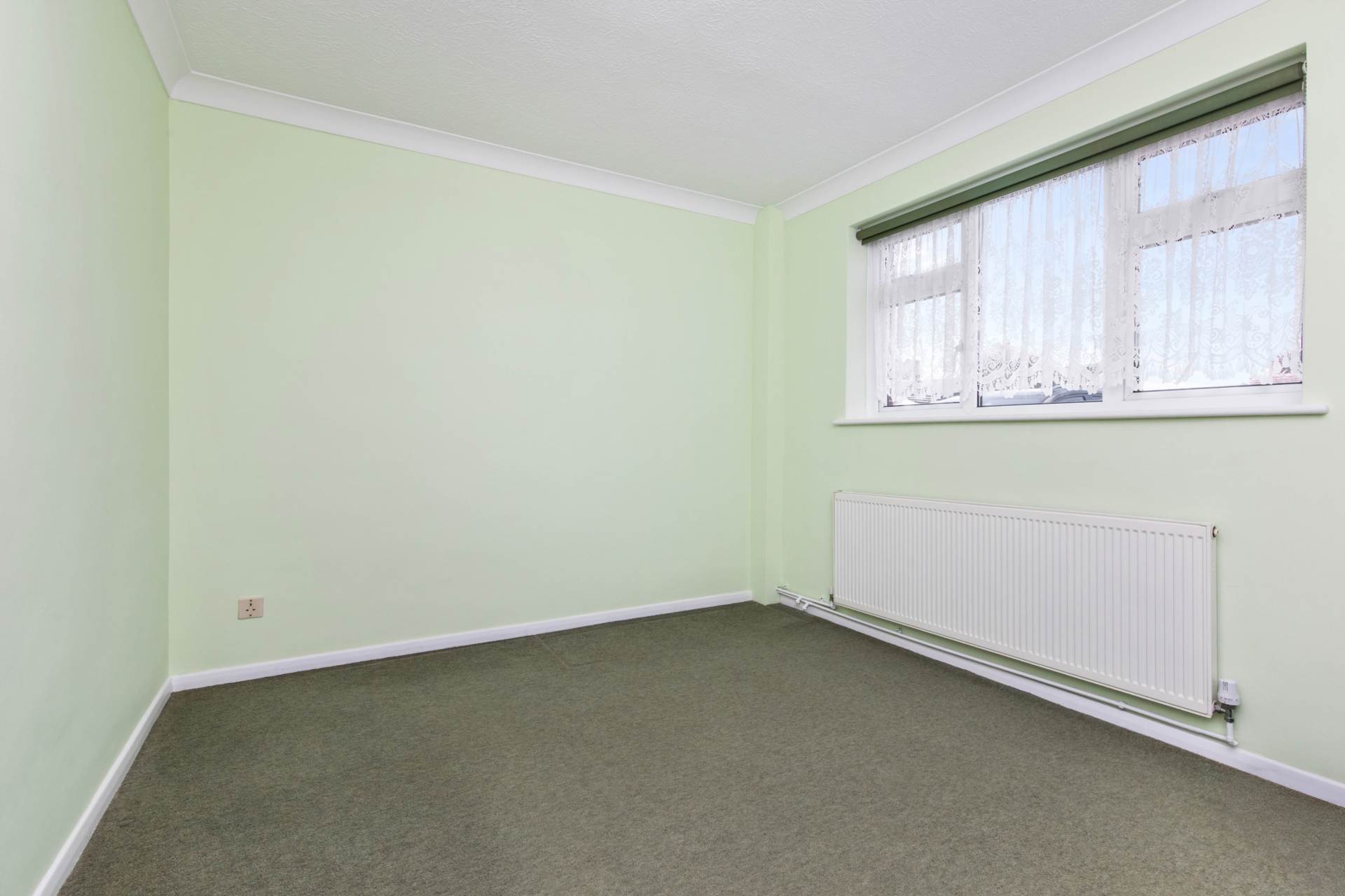 Twyford Close, Worthing, Image 10