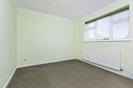 Twyford Close, Worthing, Image 10