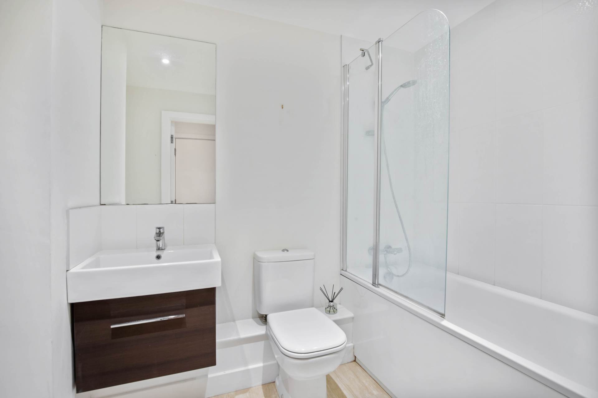 Skyline Apartments, 1 The Causeway, Image 6