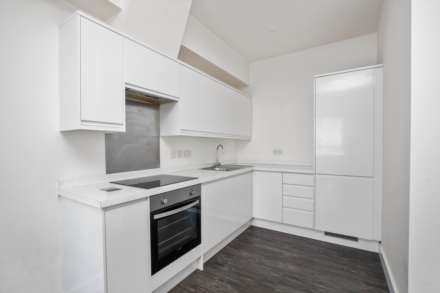Skyline Apartments, 1 The Causeway, Image 5