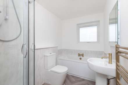 Westlake Gardens, Worthing, Image 2