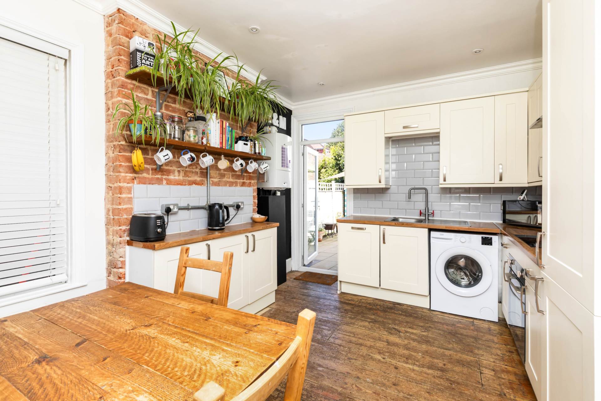 Valencia Road, Worthing, Image 4