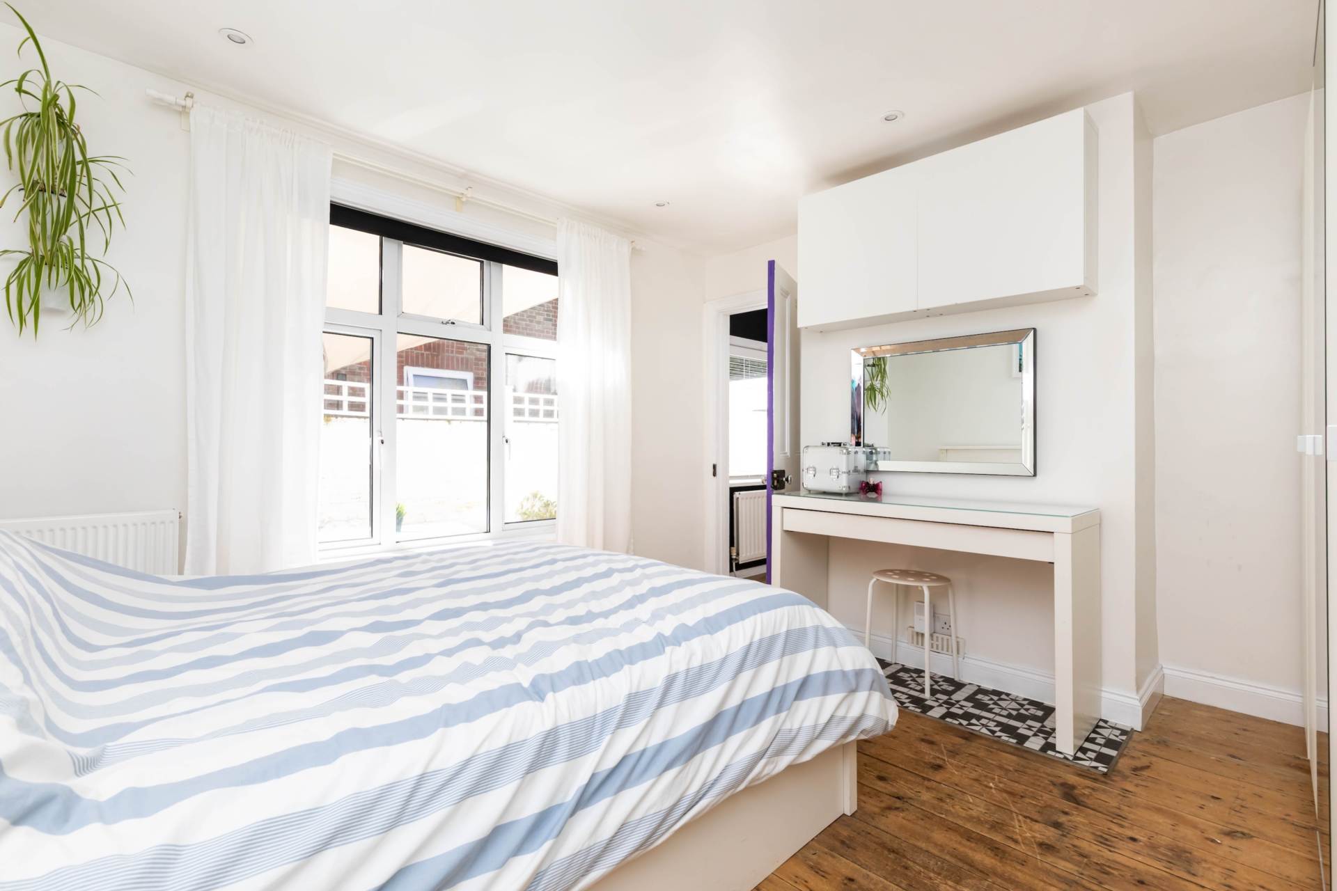 Valencia Road, Worthing, Image 7