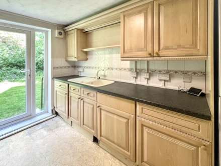 Chatsmore Crescent, Goring-By-Sea, Image 5