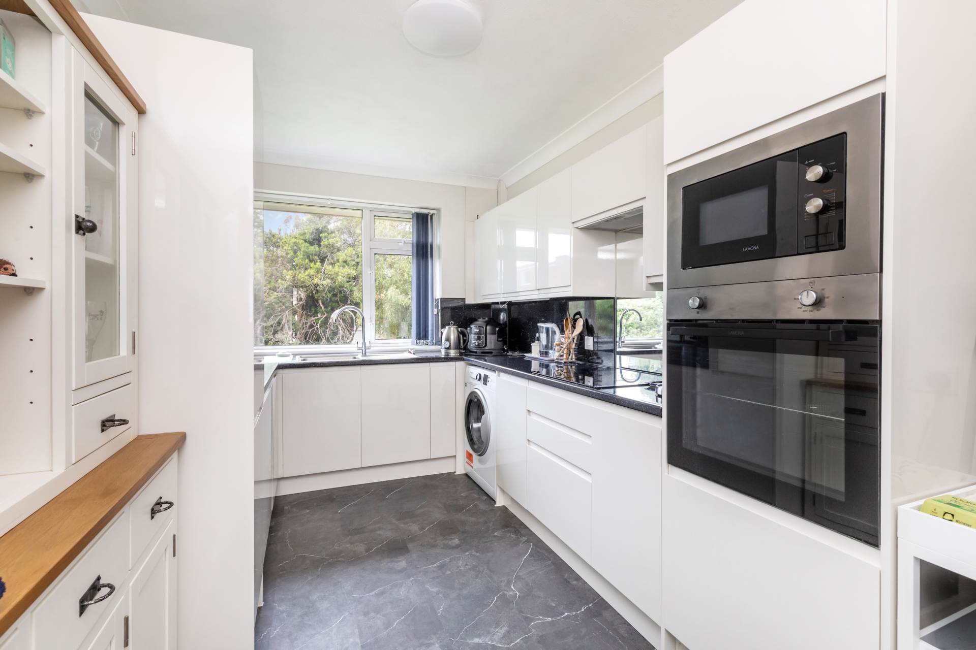 Beverley Court, Bath Road, Image 2