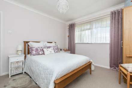Beverley Court, Bath Road, Image 7