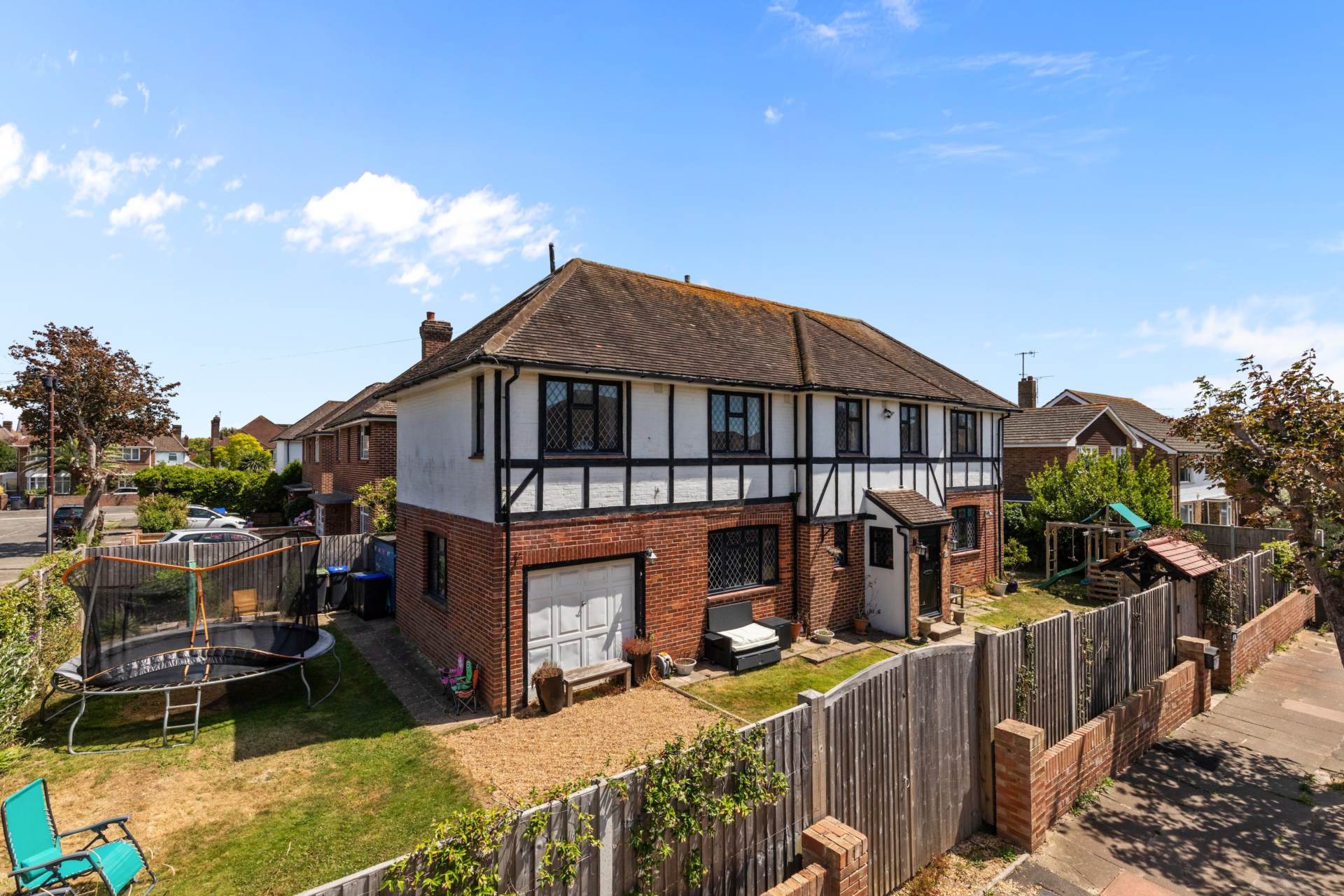 Southview Gardens, Worthing, Image 1