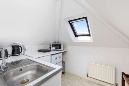 Southview Gardens, Worthing, Image 17