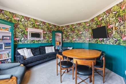Southview Gardens, Worthing, Image 5