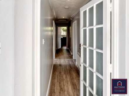 Manor Way, Lancing, Image 4