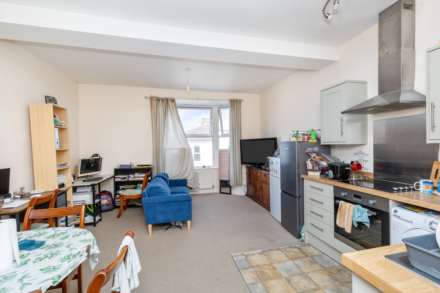 South Farm Road, Worthing, Image 10