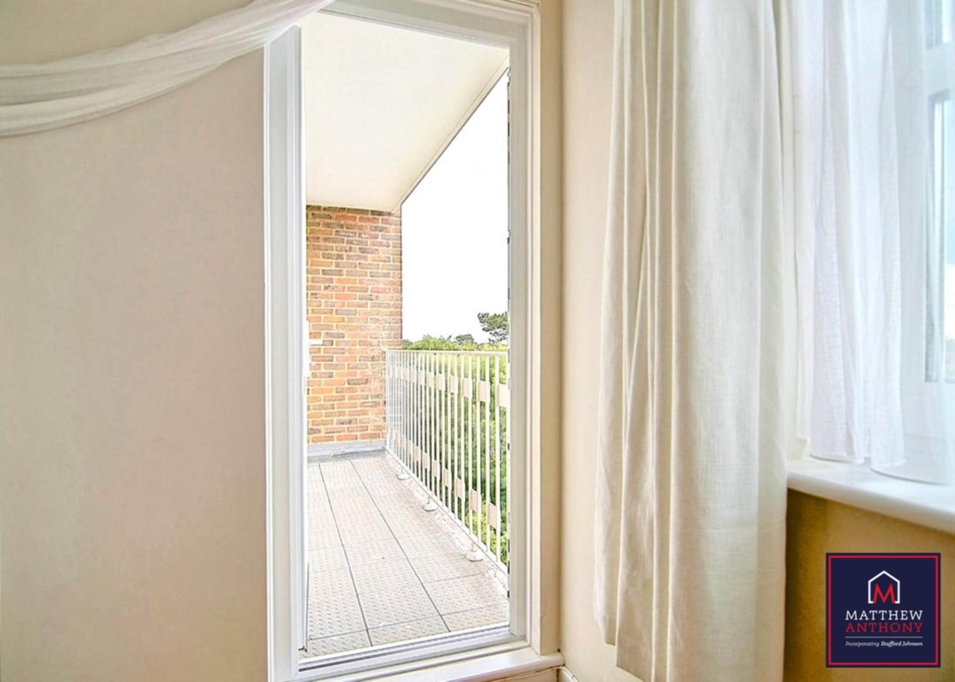 Wentworth Court, Downview Road, Image 10