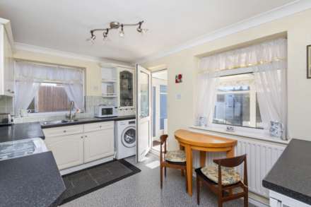 Ainsdale Close, Worthing, Image 3