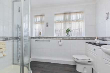 Ainsdale Close, Worthing, Image 8