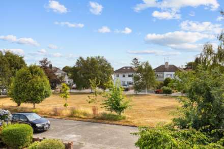 Mersham Gardens, Goring-By-Sea, Image 16