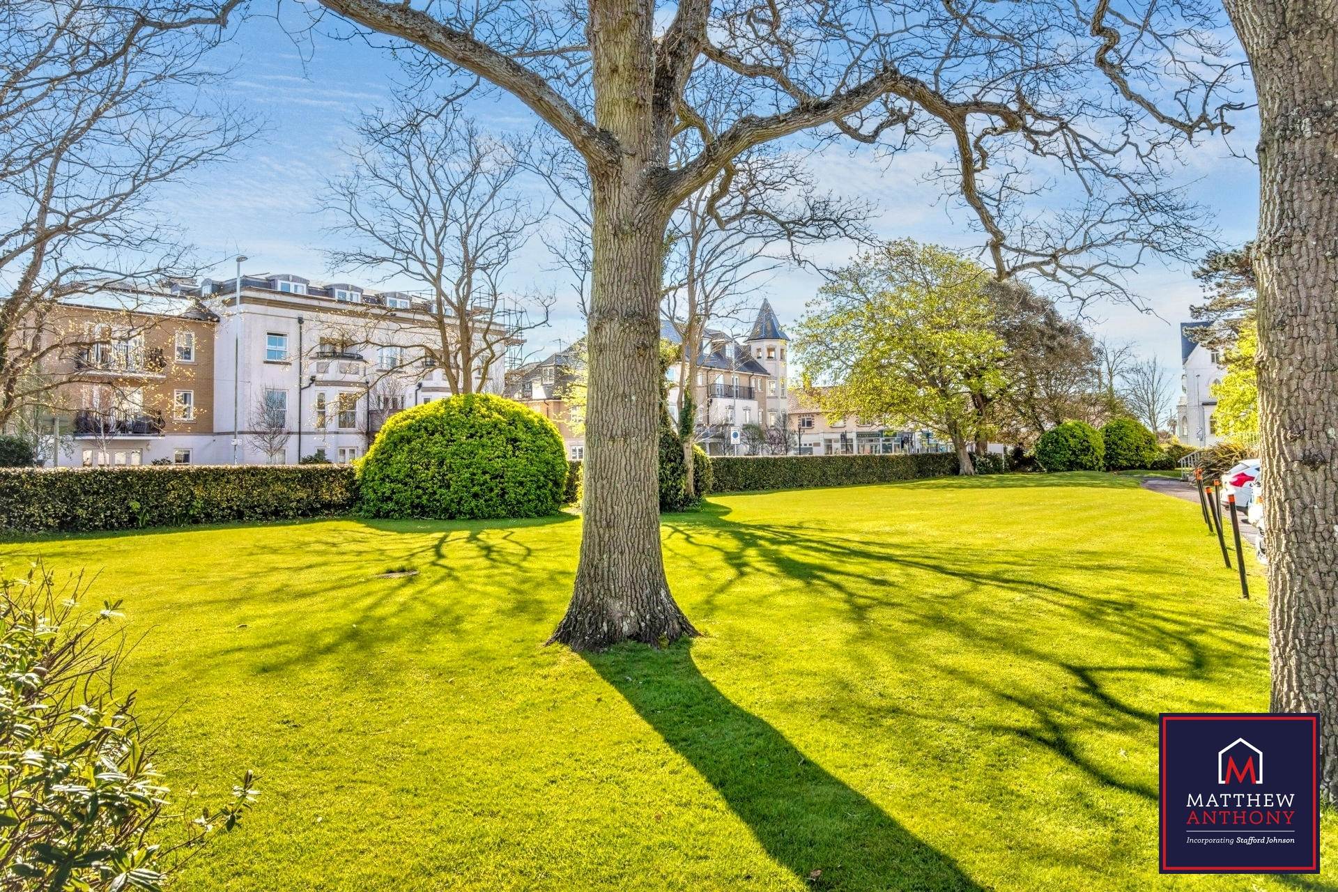 Manor Lea, Boundary Road, Image 9