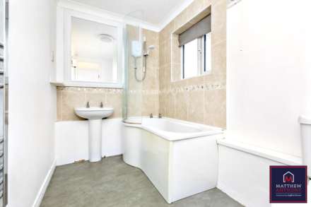 Manor Lea, Boundary Road, Image 3