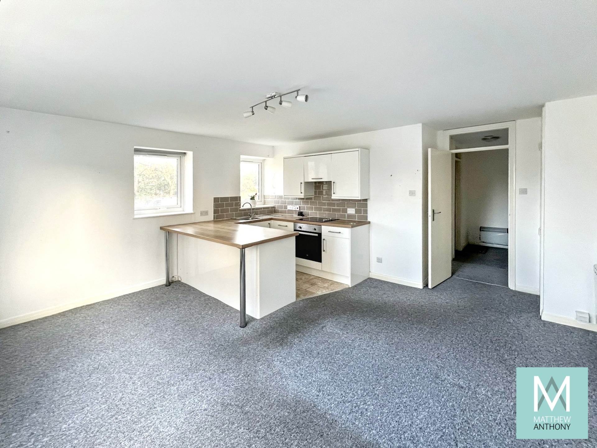 Manor Lea, Boundary Road, Image 2