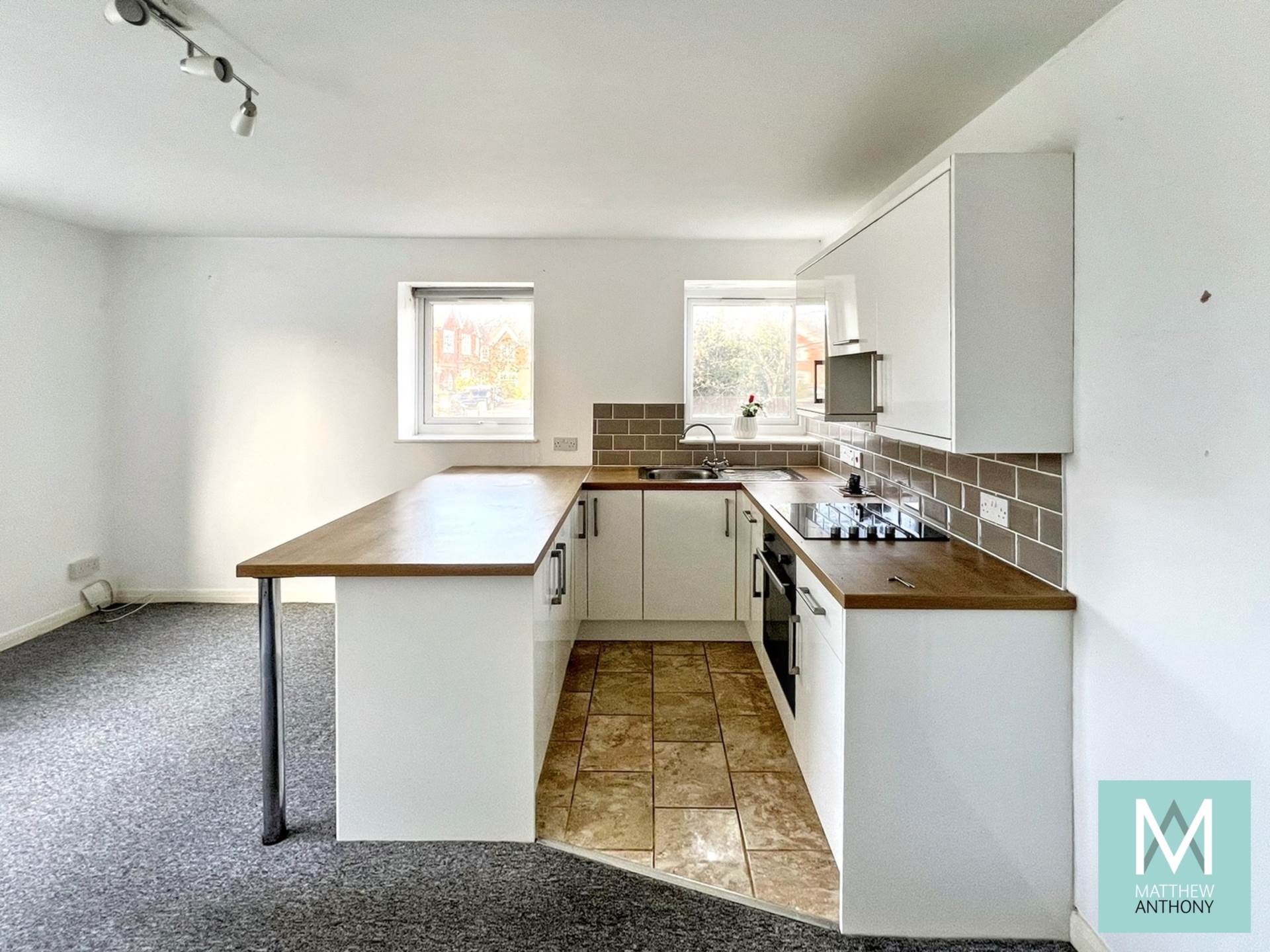 Manor Lea, Boundary Road, Image 3