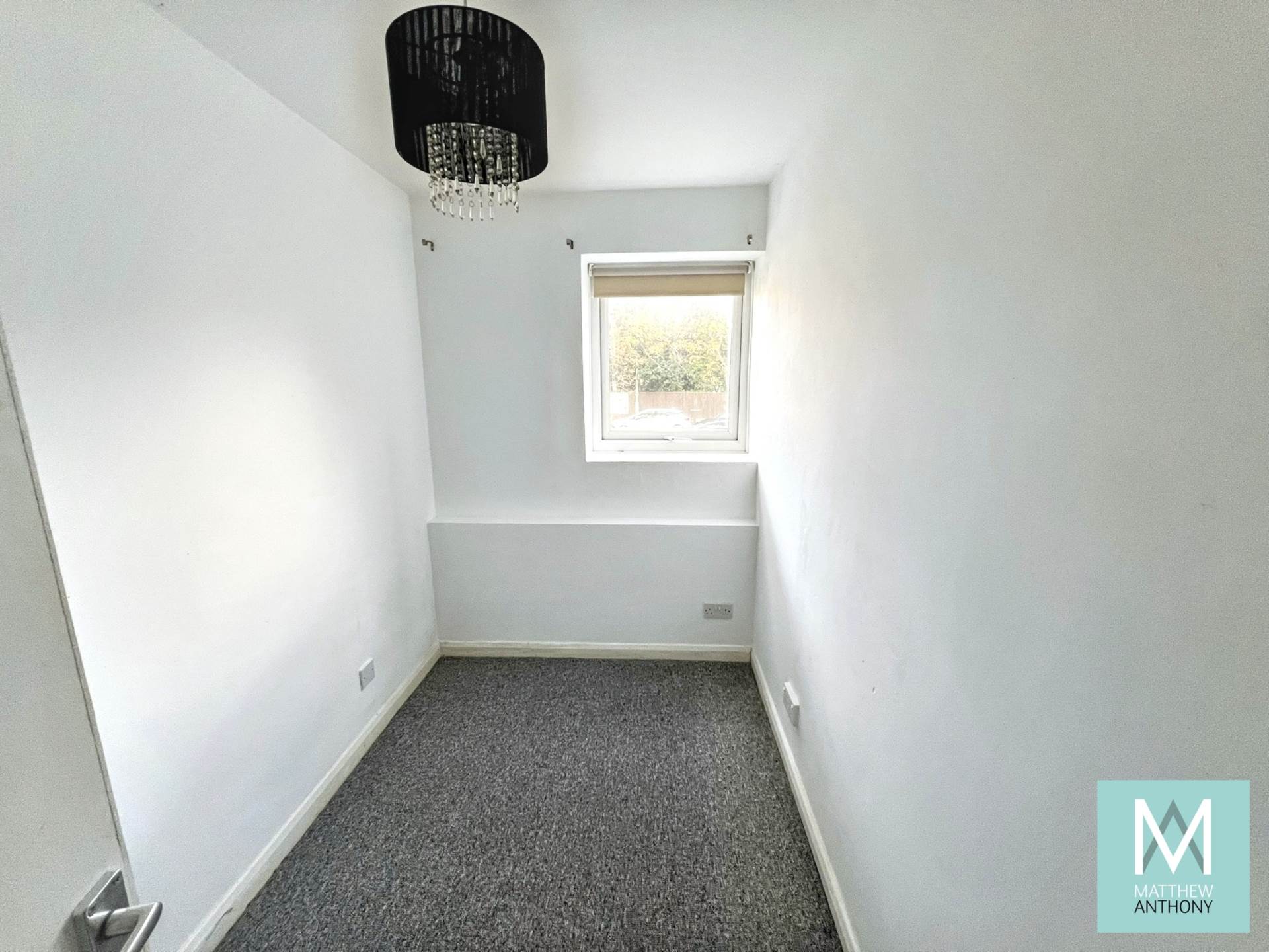 Manor Lea, Boundary Road, Image 5