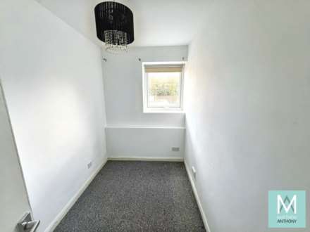 Manor Lea, Boundary Road, Image 5