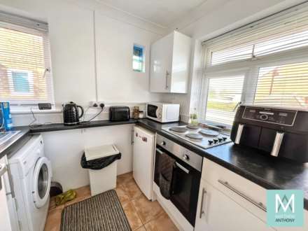 Highdown Avenue, Worthing, Image 6