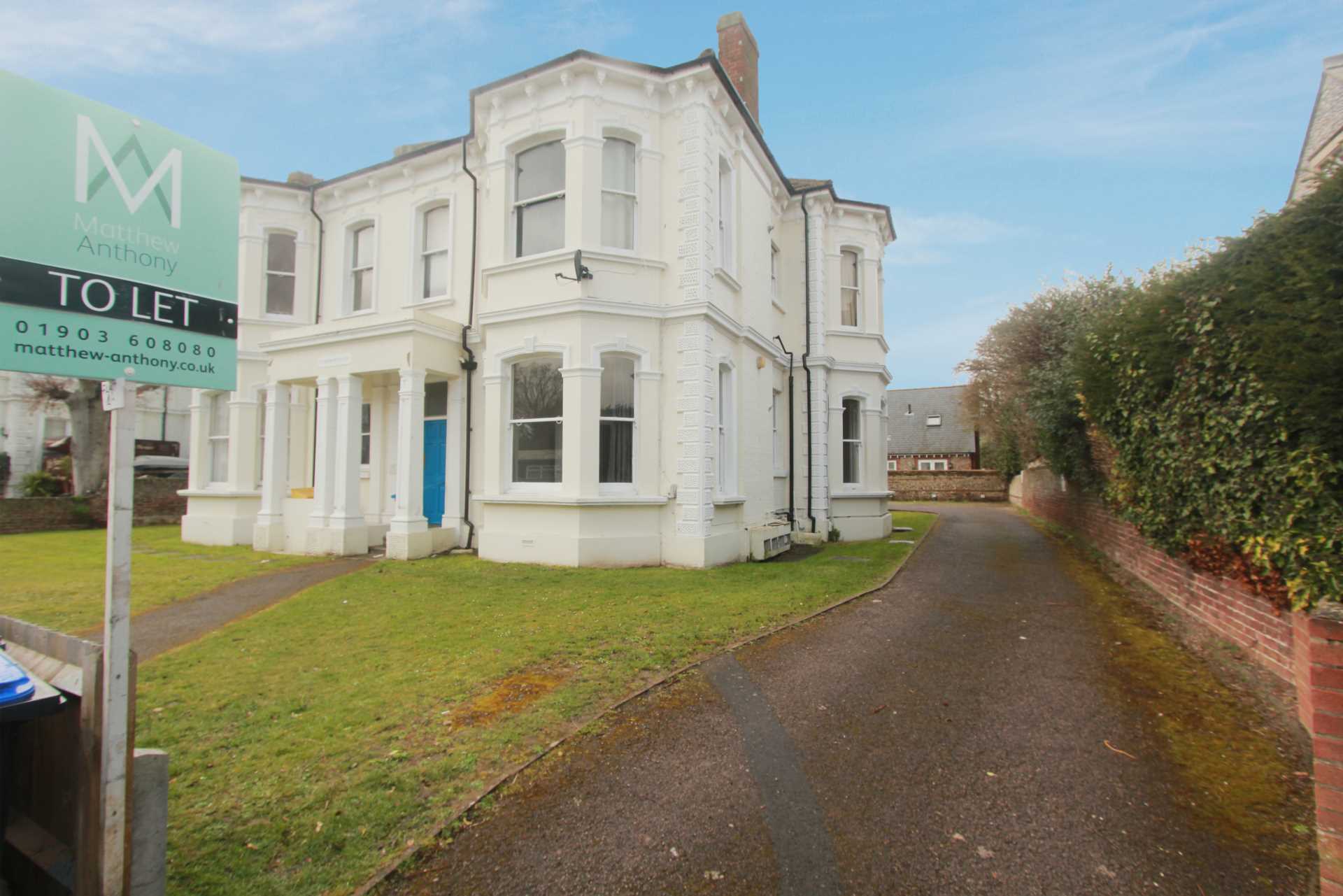 St. Andrews Court, 17-19 Victoria Road, Image 1