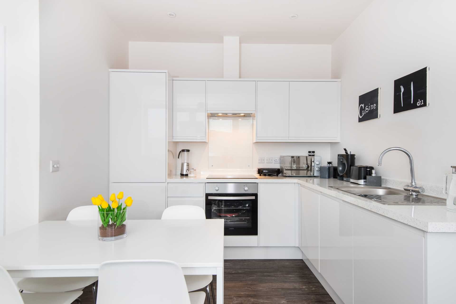 Skyline Apartments, 1 The Causeway, Image 3