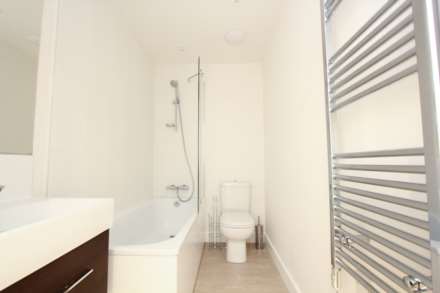 Skyline Apartments, 1 The Causeway, Image 2