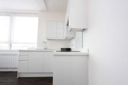 Skyline Apartments, 1 The Causeway, Image 5