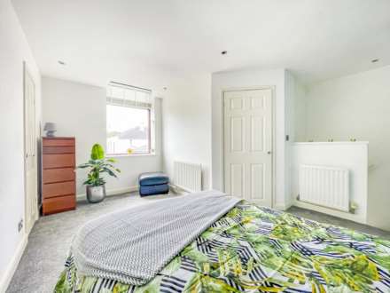 Carlinghow Hill, Batley, Image 8