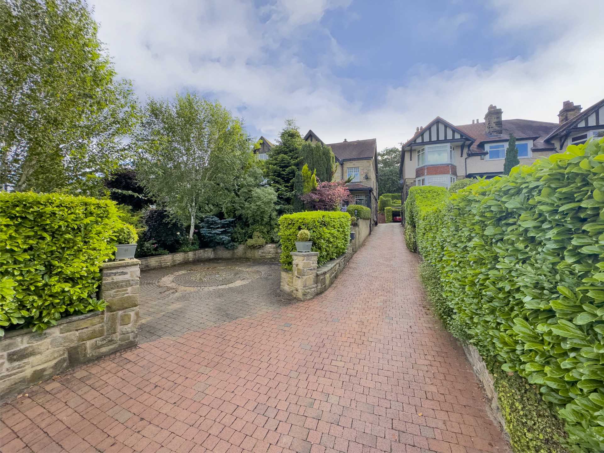 Upper Batley Low Lane, Birstall, Image 21