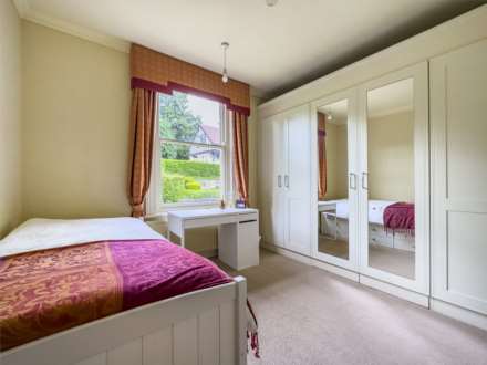 Upper Batley Low Lane, Birstall, Image 14