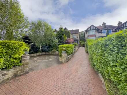 Upper Batley Low Lane, Birstall, Image 21