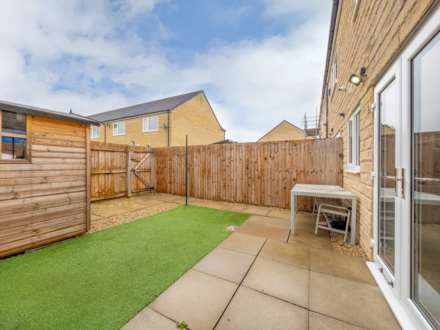 Willow Tree Court, Heckmondwike, Image 15