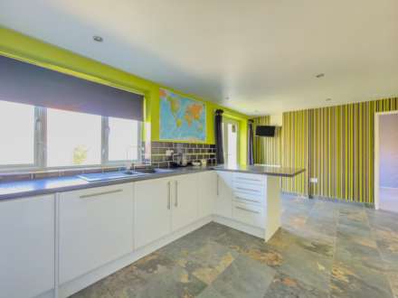 Hadfield Road, Heckmondwike, Image 2