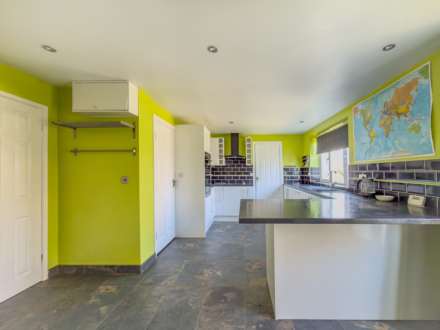 Hadfield Road, Heckmondwike, Image 5