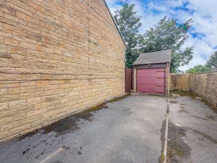 Briar Drive, Dewsbury, Image 15