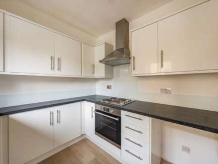 Briar Drive, Dewsbury, Image 4
