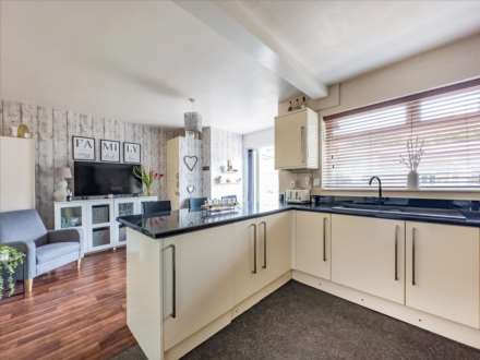 Horner Crescent, Batley, Image 2