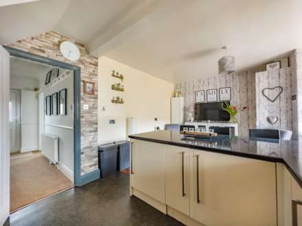 Horner Crescent, Batley, Image 6