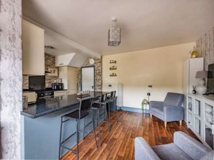 Horner Crescent, Batley, Image 7